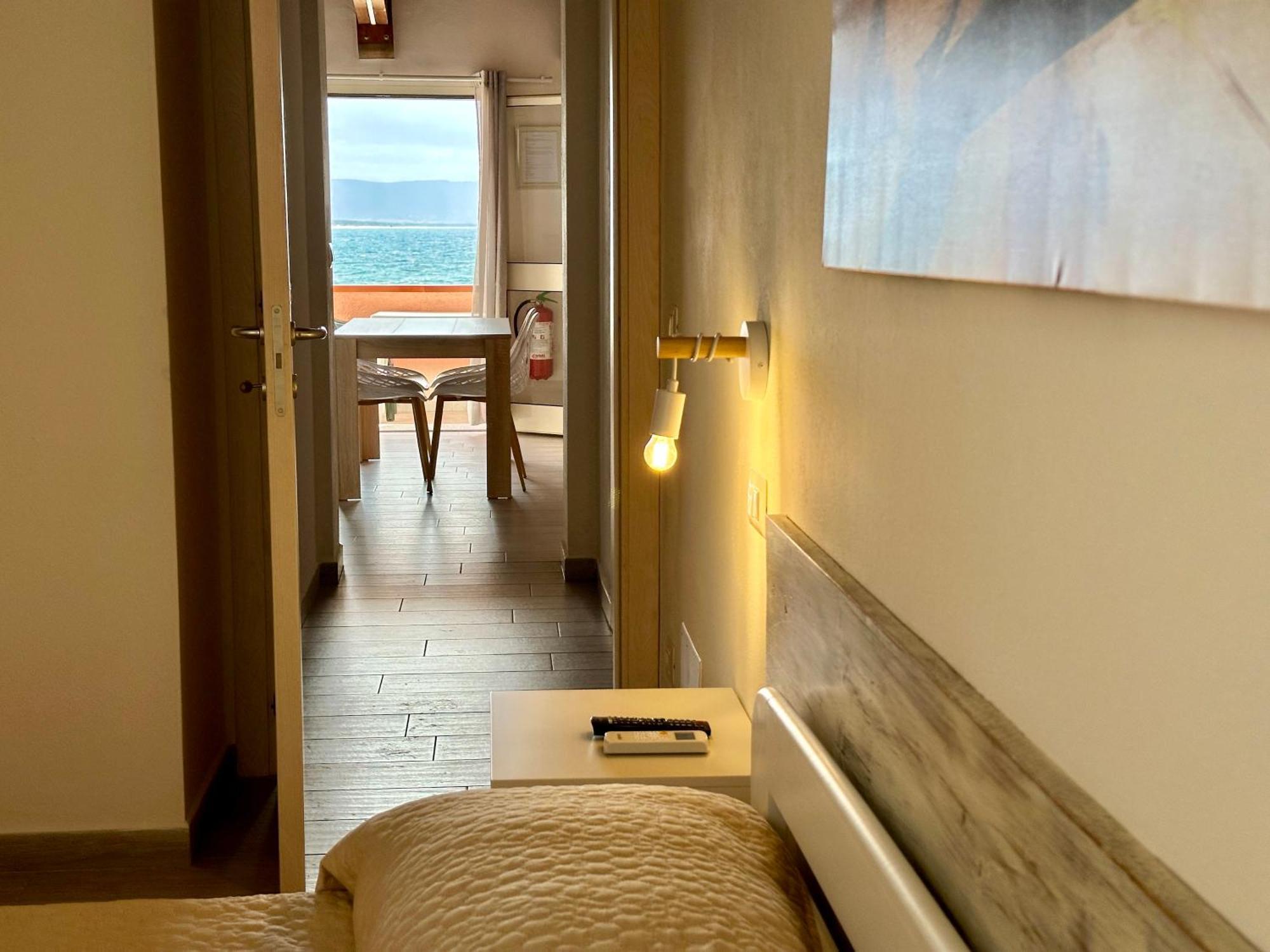 Approdo Apartments Isola Rossa Ngoại thất bức ảnh